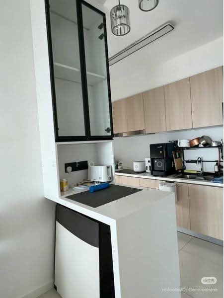 Service Residence for Sale at Veranda Residence - Ee Fong Toh - Kitchen - PropertyGuru.com.my