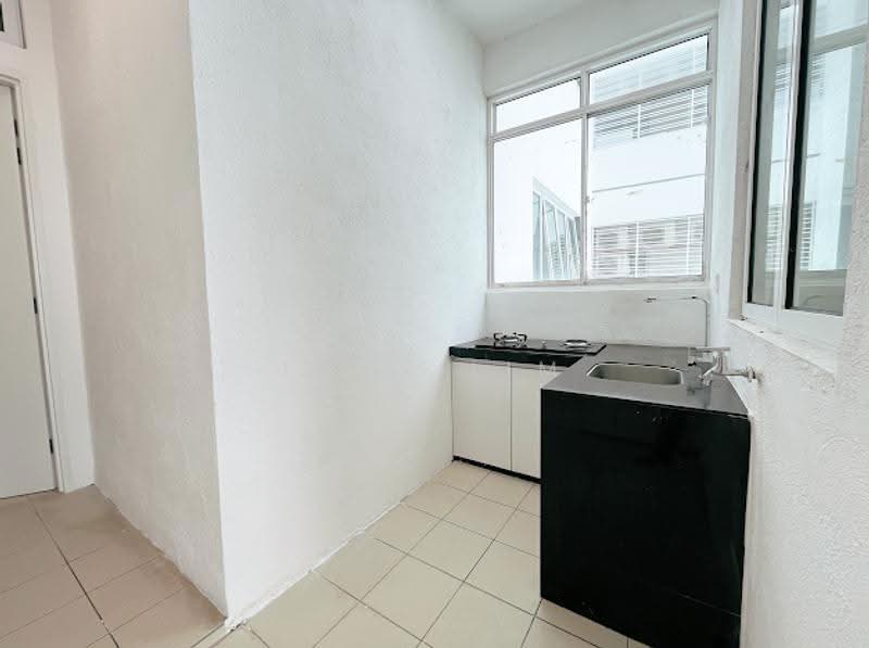Kondominium untuk Dijual di Le Yuan Residence - Ivan Lim - Kitchen - PropertyGuru.com.my