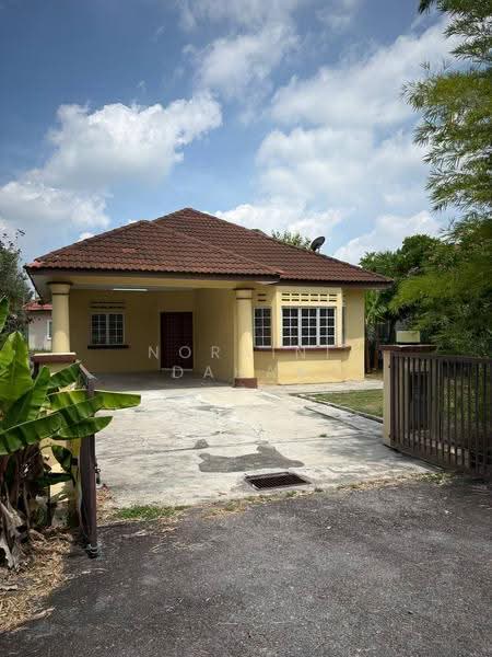 Bungalow House for Sale in Bandar Mahkota (Banting) - Noraini Dahan - PropertyGuru.com.my
