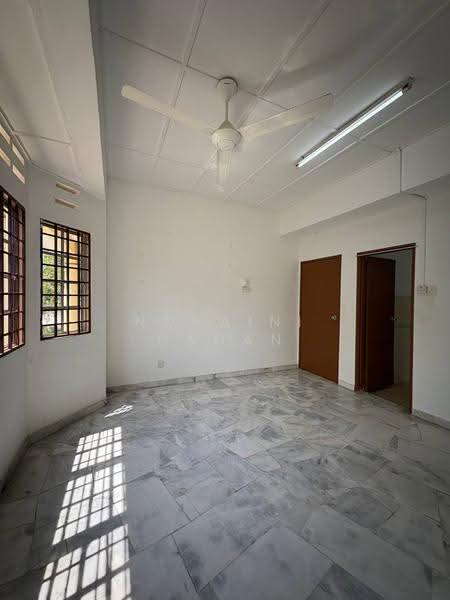 Bungalow House for Sale in Bandar Mahkota (Banting) - Noraini Dahan - PropertyGuru.com.my