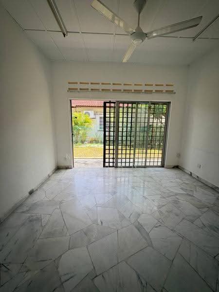 Bungalow House for Sale in Bandar Mahkota (Banting) - Noraini Dahan - PropertyGuru.com.my