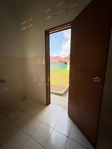 Bungalow House for Sale in Bandar Mahkota (Banting) - Noraini Dahan - PropertyGuru.com.my
