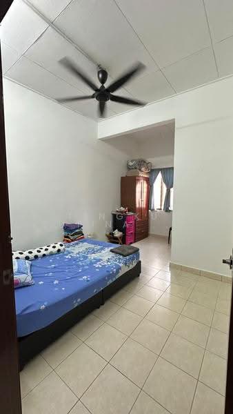 2-storey Terraced House for Sale in Taman Desa Bukit Indah (Sungai Buloh) - Tengku Sutina Tengku Baharuddin - Bedroom - PropertyGuru.com.my