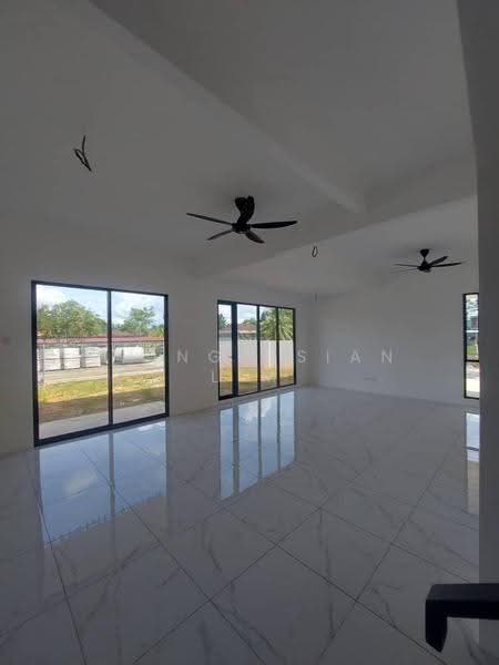 2-storey Terraced House for Sale in Rumah Teres Dua Tingkat di Kubang Pasu,Kedah (Kubang Pasu) - Ching Hsian Lim - Living Room - PropertyGuru.com.my
