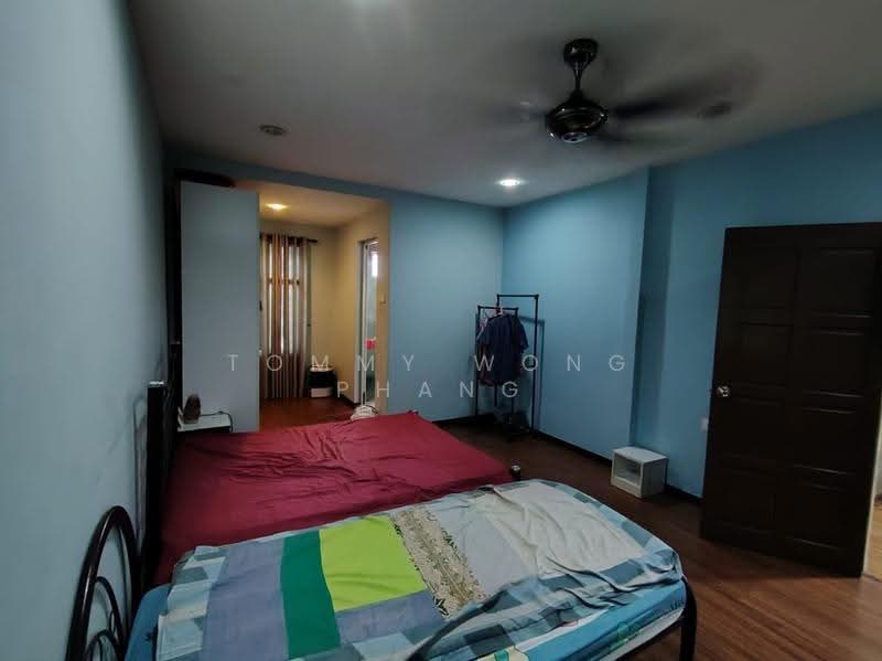 Semi-Detached House for Sale in Hill Park (Semenyih) - Tommy Wong Phang - Bedroom - PropertyGuru.com.my