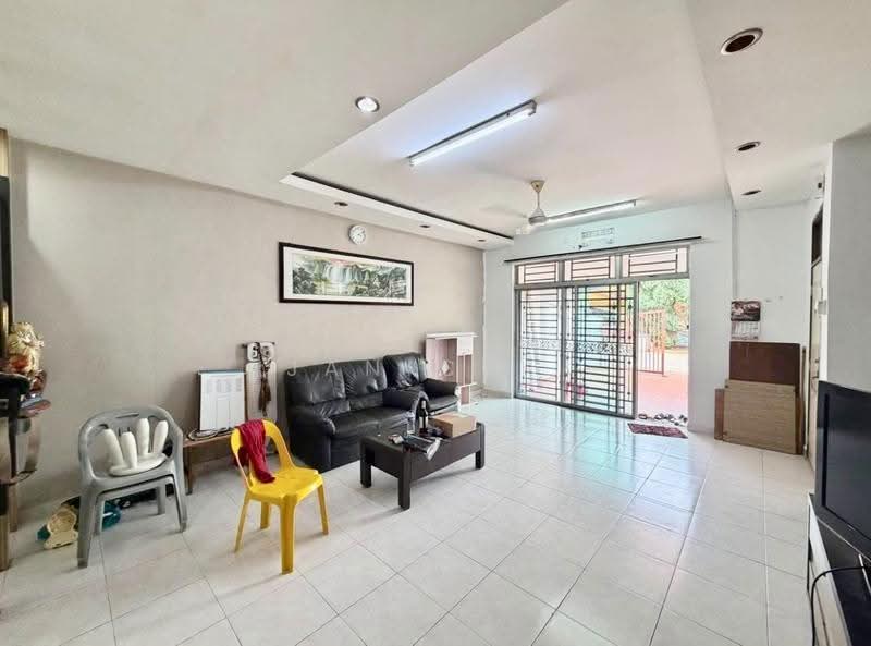 2-storey Terraced House for Sale in Taman Nusa Bestari (Iskandar Puteri (Nusajaya)) - Janice . - Living Room - PropertyGuru.com.my