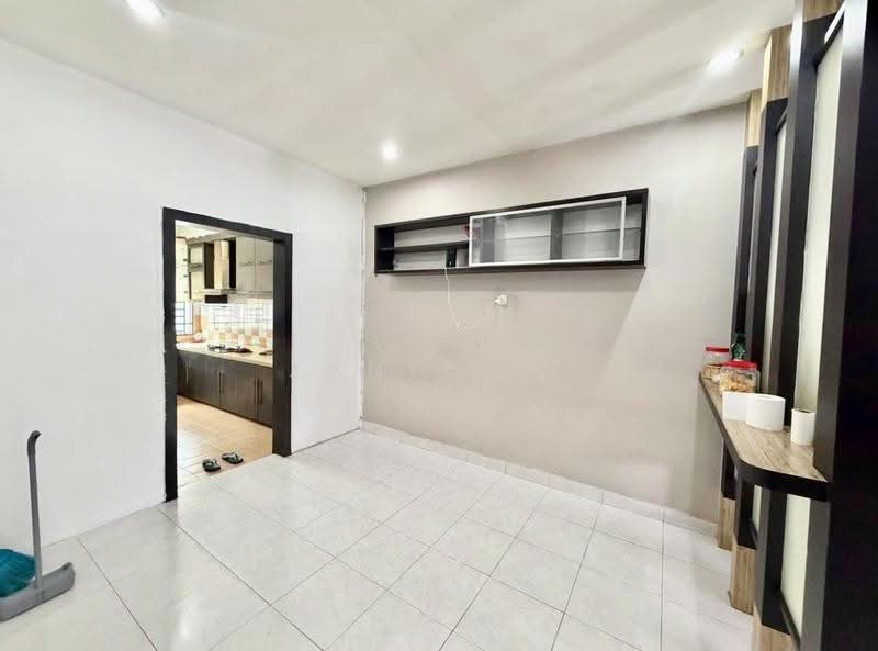 2-storey Terraced House for Sale in Taman Nusa Bestari (Iskandar Puteri (Nusajaya)) - Janice . - Kitchen - PropertyGuru.com.my