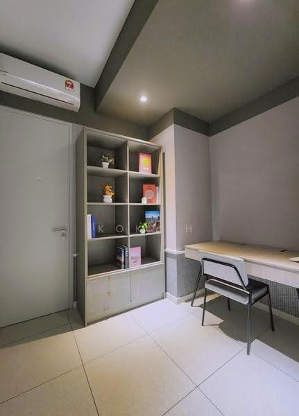 Service Residence for Sale at Millerz Square Serviced Residence - Kok KH - Study - PropertyGuru.com.my