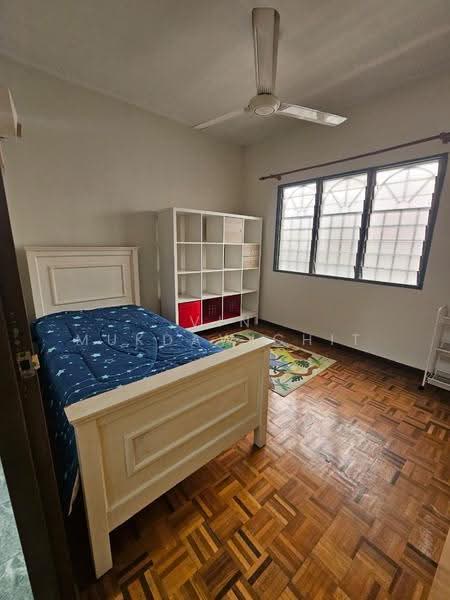 Flat for Rent at Pangsapuri Seri Tanjung - Vin Mukdawichit - Bedroom - PropertyGuru.com.my
