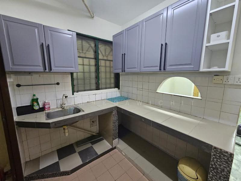 Flat for Rent at Pangsapuri Seri Tanjung - Vin Mukdawichit - Kitchen - PropertyGuru.com.my