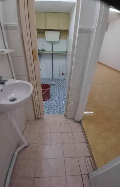 Rumah Teres 2-Tingkat untuk Dijual di Johor Bahru (Johor) - Daniel Yong - Bathroom - PropertyGuru.com.my