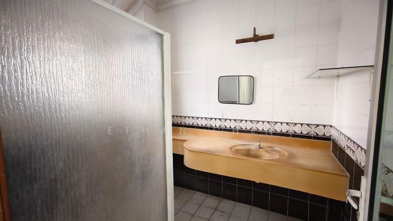 Terraced House for Sale in Bukit Rahman Putra (Sungai Buloh) - Ethan Chin - Bathroom - PropertyGuru.com.my