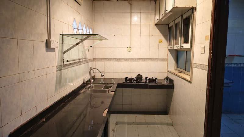 Terraced House for Sale in Bukit Rahman Putra (Sungai Buloh) - Ethan Chin - Kitchen - PropertyGuru.com.my