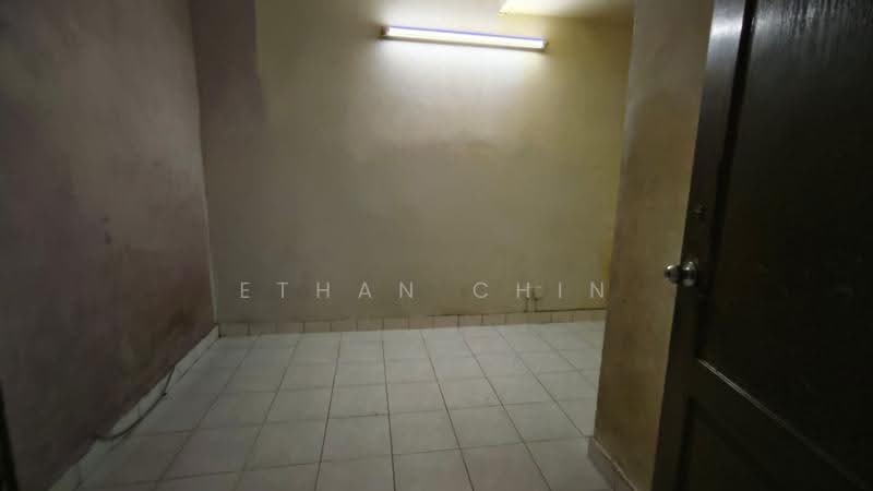 Terraced House for Sale in Bukit Rahman Putra (Sungai Buloh) - Ethan Chin - Interior - PropertyGuru.com.my