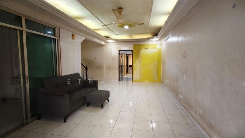 Terraced House for Sale in Bukit Rahman Putra (Sungai Buloh) - Ethan Chin - Living Room - PropertyGuru.com.my