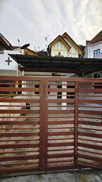 Terraced House for Sale in Bukit Rahman Putra (Sungai Buloh) - Ethan Chin - Exterior - PropertyGuru.com.my