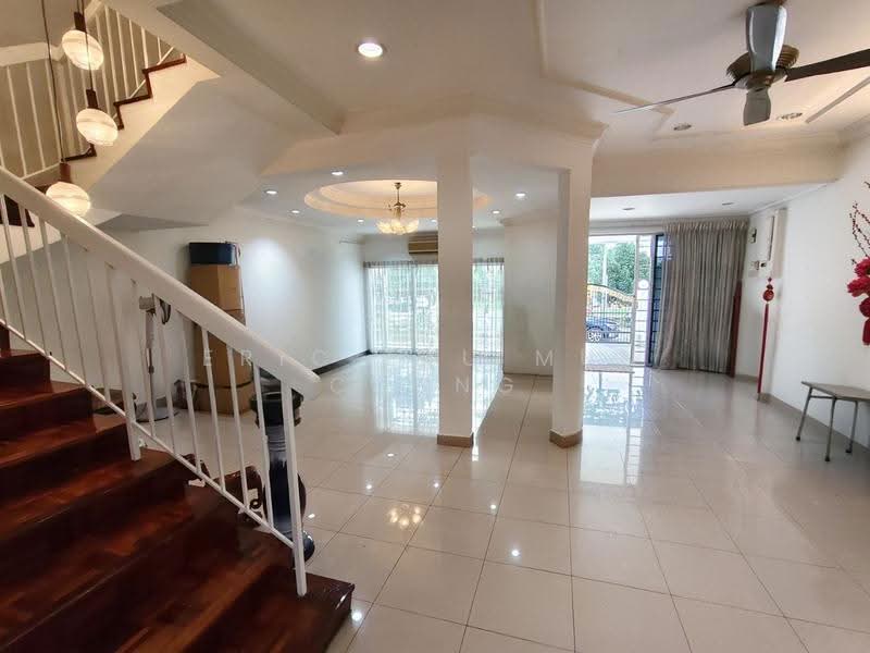 2-storey Terraced House for Sale in SS25 (Petaling Jaya) - Eric Lau Mun Chung - Living Room - PropertyGuru.com.my