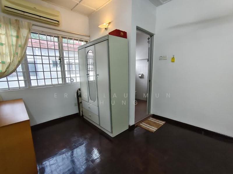 2-storey Terraced House for Sale in SS25 (Petaling Jaya) - Eric Lau Mun Chung - Bedroom - PropertyGuru.com.my