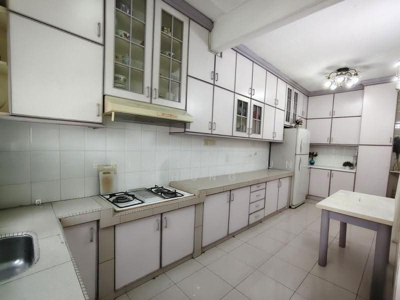 2-storey Terraced House for Sale in SS25 (Petaling Jaya) - Eric Lau Mun Chung - Kitchen - PropertyGuru.com.my
