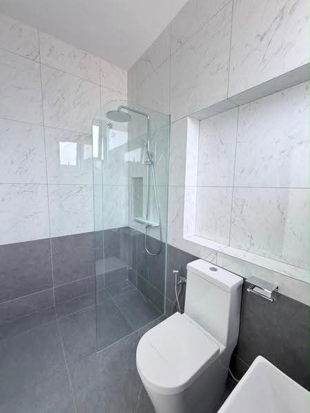 Apartment for Sale at Taman Kesidang Seksyen 2 - Miss Shee - Bathroom - PropertyGuru.com.my