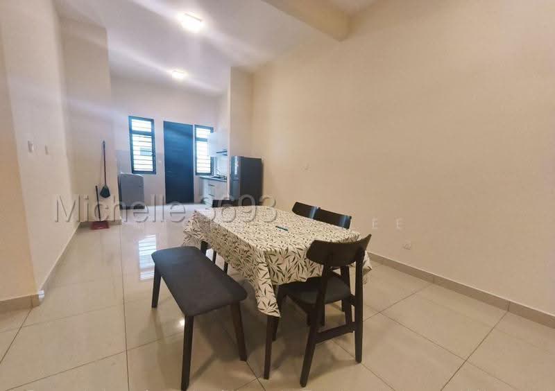 Rumah Teres 2-Tingkat untuk Disewa di Telok Panglima Garang (Selangor) - Michelle Lee - Dining Room - PropertyGuru.com.my