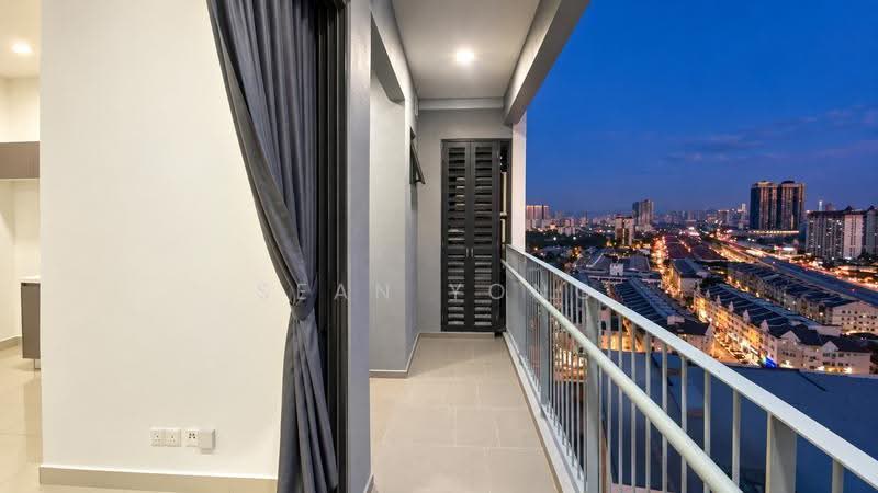 Kediaman Servis untuk Disewa di Fortune Centra - Sean Yong - Balcony - PropertyGuru.com.my