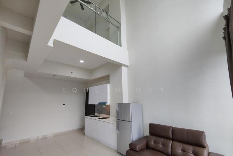 Kediaman Servis untuk Disewa di Third Avenue - Eqhern Oon - Living Room - PropertyGuru.com.my