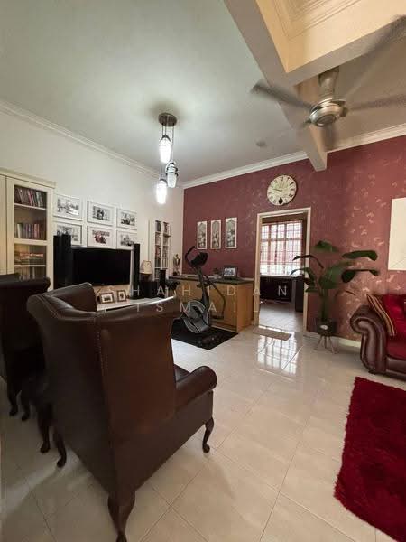 2-storey Terraced House for Sale in Nilai (Negeri Sembilan) - Shahidan Ismail - Living Room - PropertyGuru.com.my