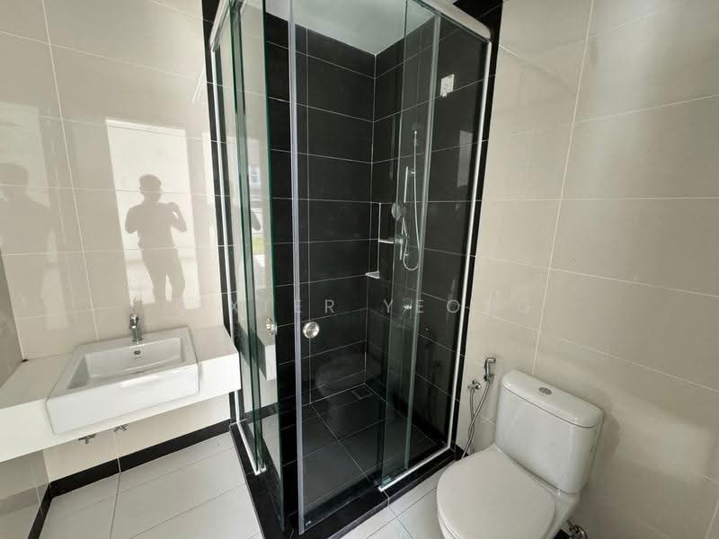 Cluster House for Sale in Eco Majestic (Semenyih) - Dexter Yeong - Bathroom - PropertyGuru.com.my