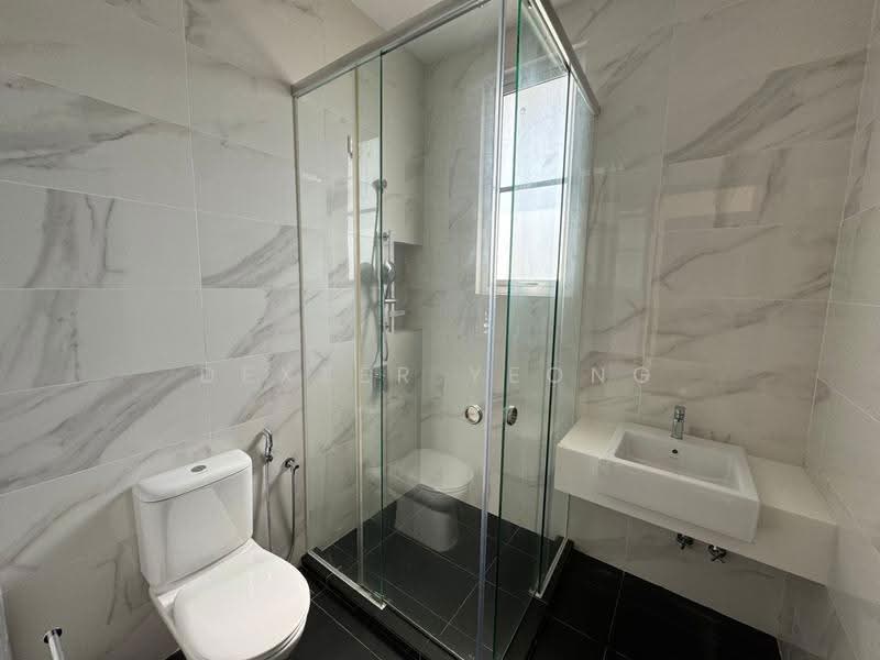 Cluster House for Sale in Eco Majestic (Semenyih) - Dexter Yeong - Bathroom - PropertyGuru.com.my