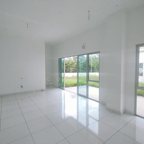 Bungalow House untuk Dijual di Lukut (Negeri Sembilan) - Connie Chong - Living Room - PropertyGuru.com.my