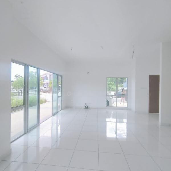 Bungalow House untuk Dijual di Lukut (Negeri Sembilan) - Connie Chong - Living Room - PropertyGuru.com.my