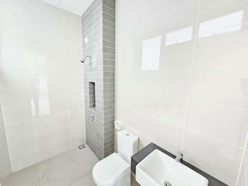 Semi-Detached House for Sale in Eco Majestic (Semenyih) - Dexter Yeong - Bathroom - PropertyGuru.com.my