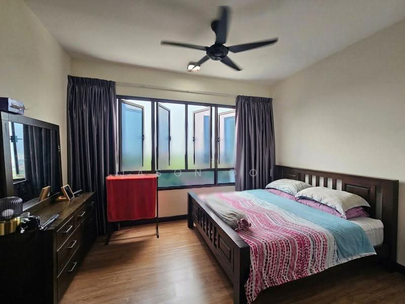 Kediaman Servis untuk Dijual di Putra Residence - Jason Ooi - Bedroom - PropertyGuru.com.my
