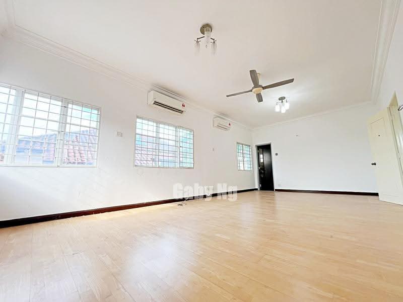 Semi-Detached House for Sale in Alam Damai (Cheras) - Gaby Ng - Living Room - PropertyGuru.com.my