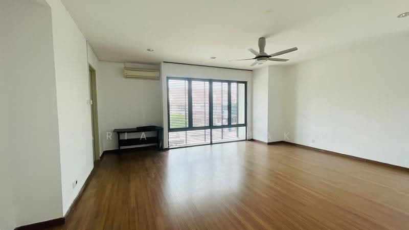 Rumah Berkembar untuk Disewa di I-City (Shah Alam) - Maria Abu Bakar - Living Room - PropertyGuru.com.my