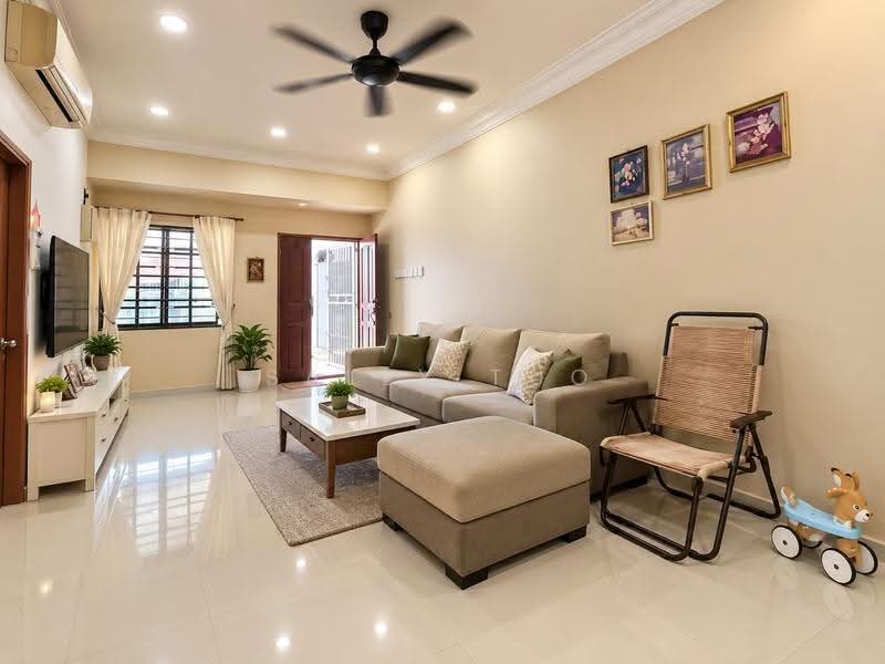 Rumah Teres 1-Tingkat untuk Dijual di Taman Johor Jaya (Johor Bahru) - Sally Tuo - Living Room - PropertyGuru.com.my