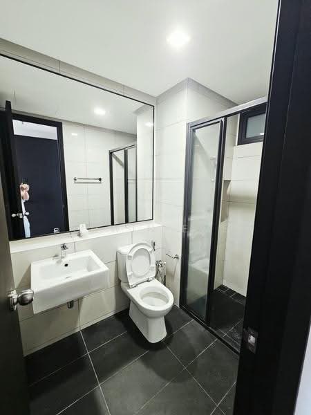 Kediaman Servis untuk Disewa di The Tamarind - Edwin Ewe - Bathroom - PropertyGuru.com.my