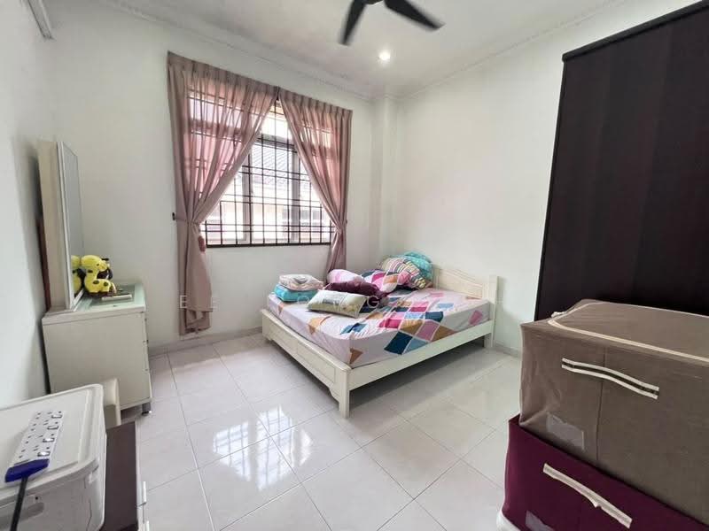 2-storey Terraced House for Sale in Taman Universiti (Skudai) - Ee Fong Toh - PropertyGuru.com.my