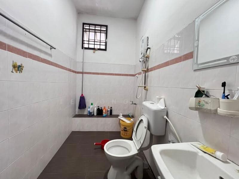 2-storey Terraced House for Sale in Taman Universiti (Skudai) - Ee Fong Toh - PropertyGuru.com.my