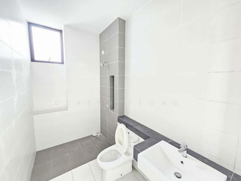 Cluster House for Sale in Eco Majestic (Semenyih) - Dexter Yeong - Bathroom - PropertyGuru.com.my