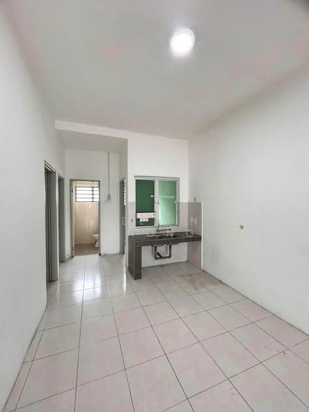 1-storey Terraced House for Sale in Lahat (Perak) - Kelvin Chong - Kitchen - PropertyGuru.com.my