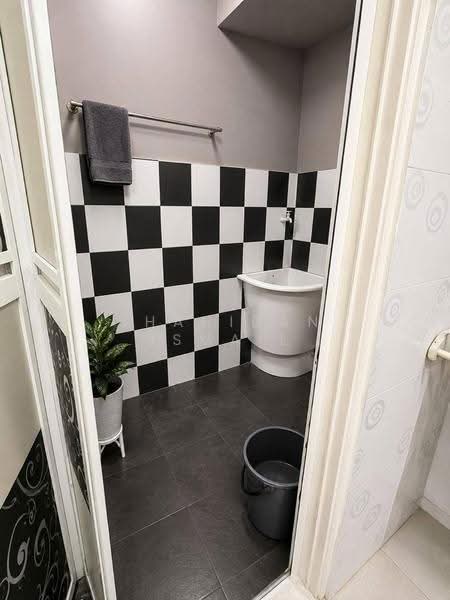 1-storey Terraced House for Sale in Taman Cekur Manis (Lunas) - Shahidan Ismail - Bathroom - PropertyGuru.com.my