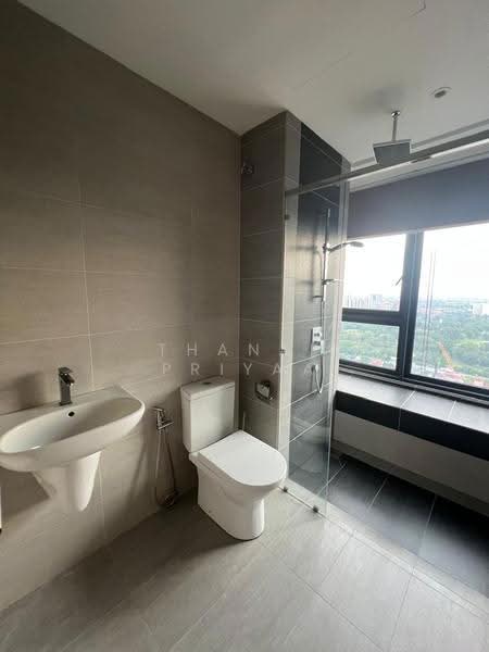 Kediaman Servis untuk Disewa di Sunway Serene - Thanap Priyaa - Bathroom - PropertyGuru.com.my
