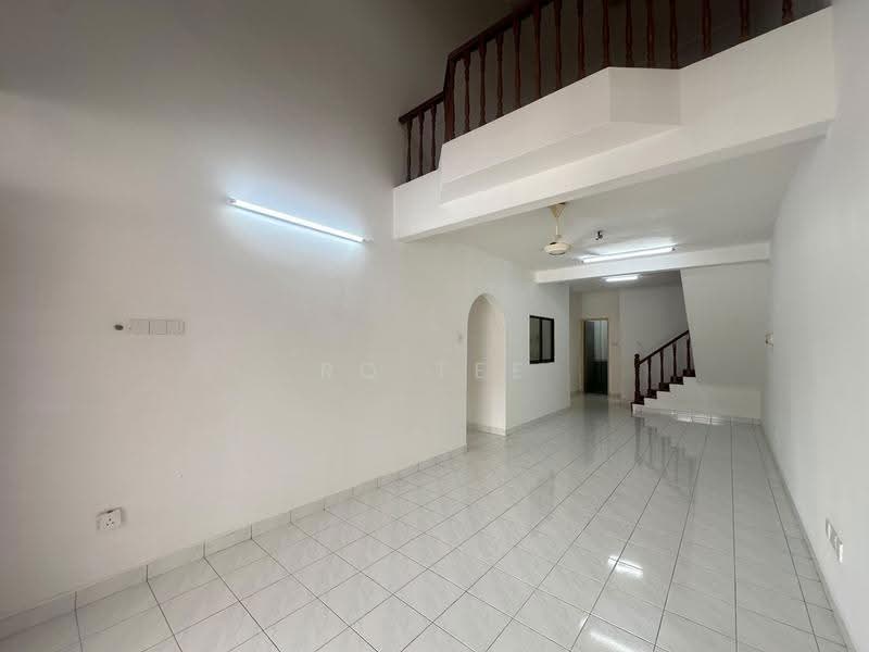 1.5-storey Terraced House for Rent in Taman perling (Johor Bahru) - RQ Tee - PropertyGuru.com.my