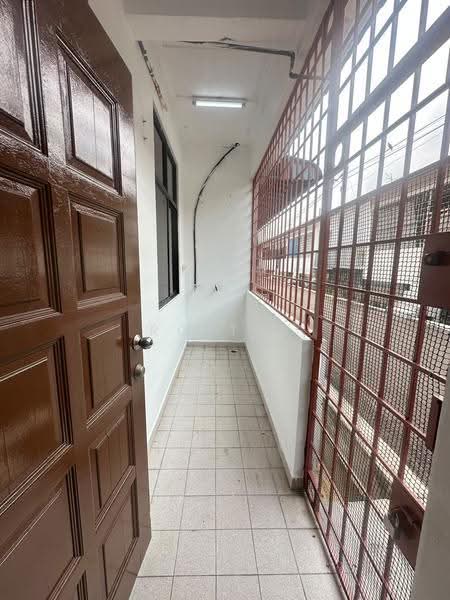 1.5-storey Terraced House for Rent in Taman perling (Johor Bahru) - RQ Tee - PropertyGuru.com.my