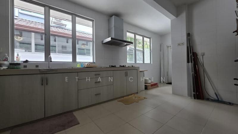 2-storey Terraced House for Sale in Kemuning Utama (Shah Alam) - Ethan Chin - Kitchen - PropertyGuru.com.my