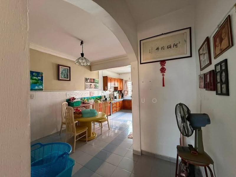 2-storey Terraced House for Sale in Bandar Baru Permas Jaya (Permas Jaya) - Sally Tuo - Kitchen - PropertyGuru.com.my