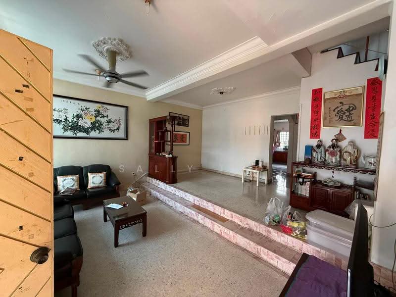 2-storey Terraced House for Sale in Bandar Baru Permas Jaya (Permas Jaya) - Sally Tuo - Living Room - PropertyGuru.com.my