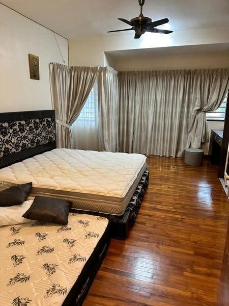 3-storey Terraced House for Sale in Taman Desa Green (Jelutong) - Airrlee Lim - Bedroom - PropertyGuru.com.my